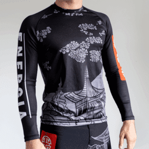 Energia Fight Wear Rashguard Temple