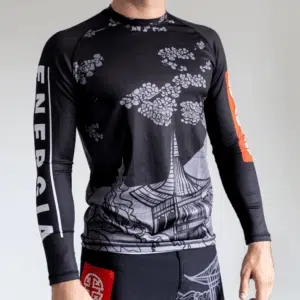Energia Fight Wear Rashguard Temple